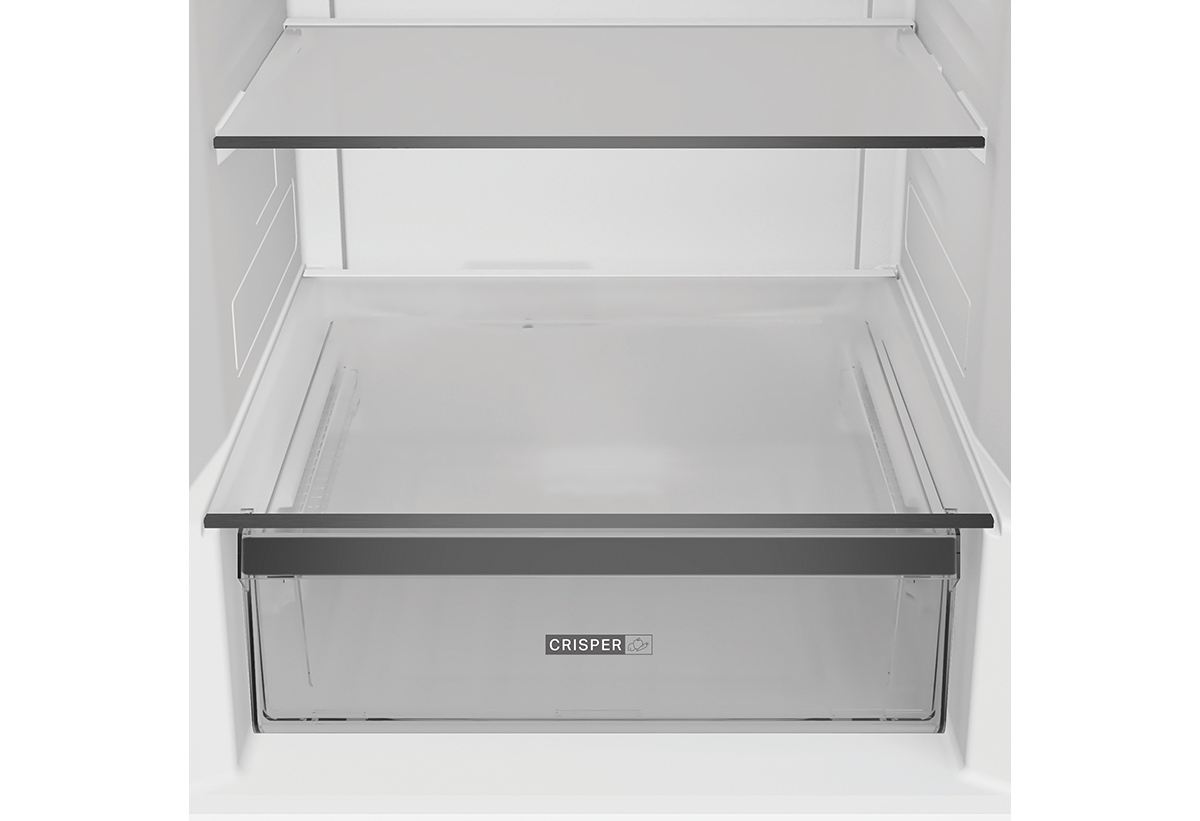 Απεικονίζεται το εσωτερικό της συντήρησης του ψυγειοκαταψύκτη.